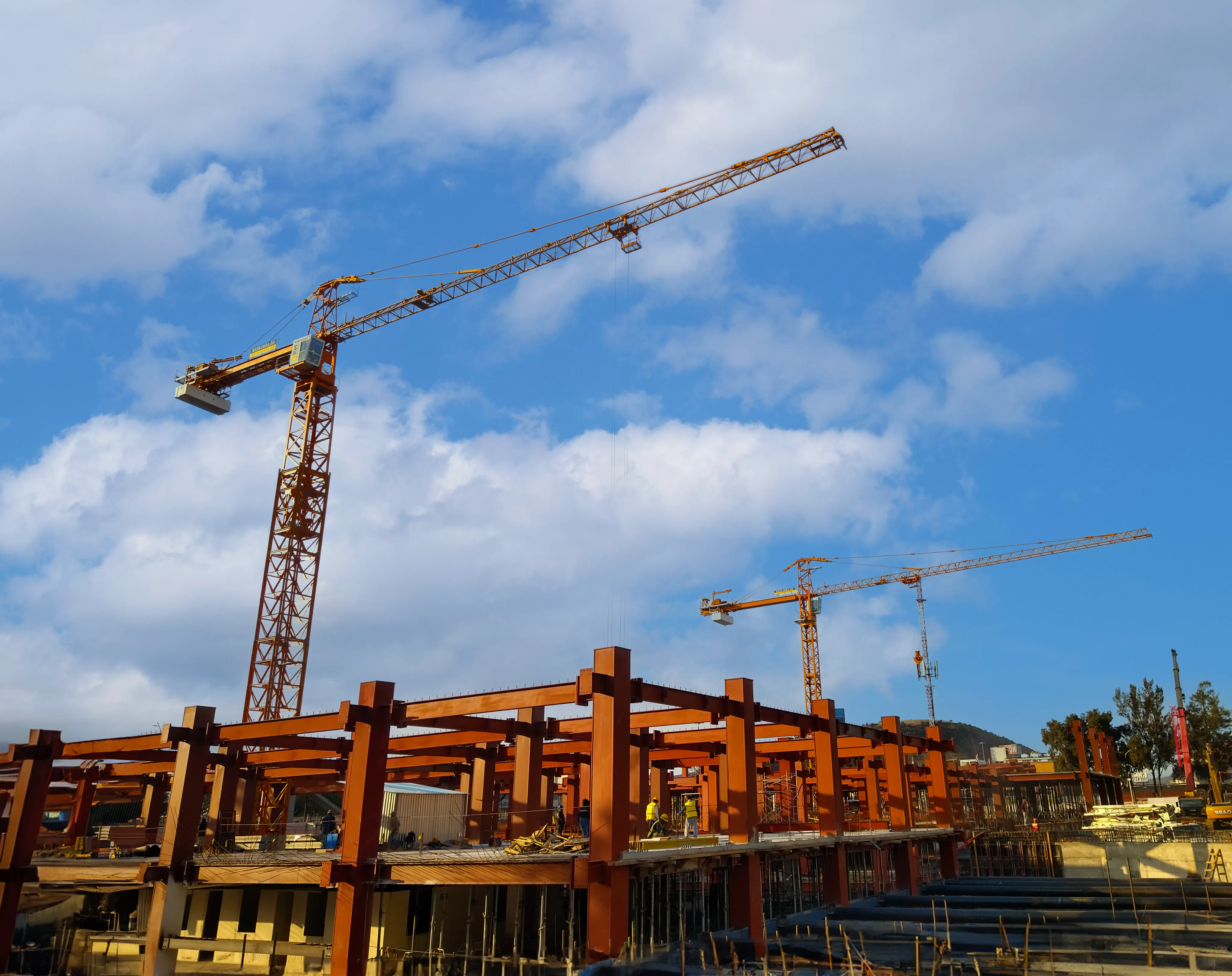 Clinica 25 en Ciudad de Mexico by SEDENA 3 2 Gruas Torre2 GEN